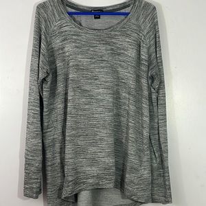 Champion, XL, gray pullover top, longer in back